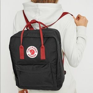 Fjallraven Kanken backpack full size